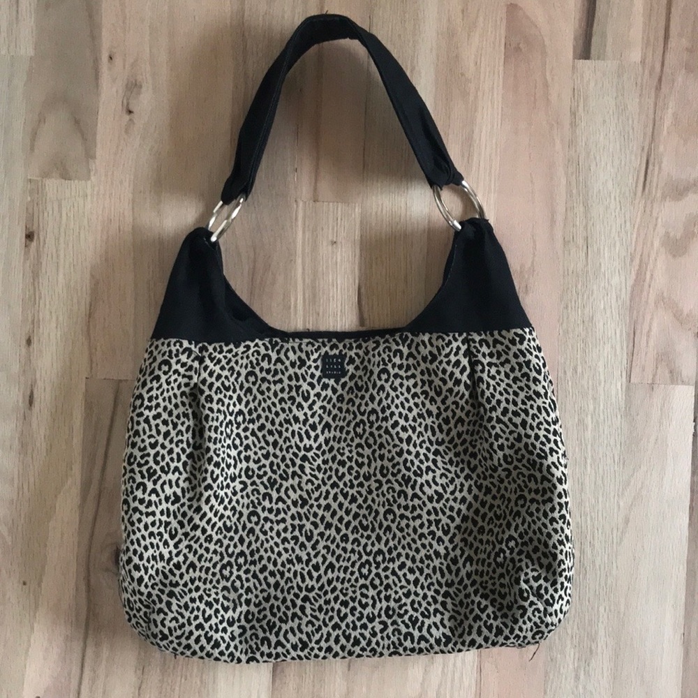 High end hobo style purse🐆